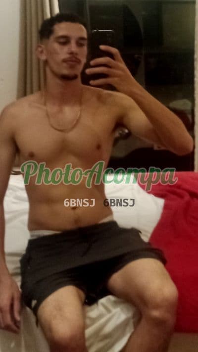 Acompanhante masculino em Juiz de Fora — beijo na boca, foto 2 de Cadu