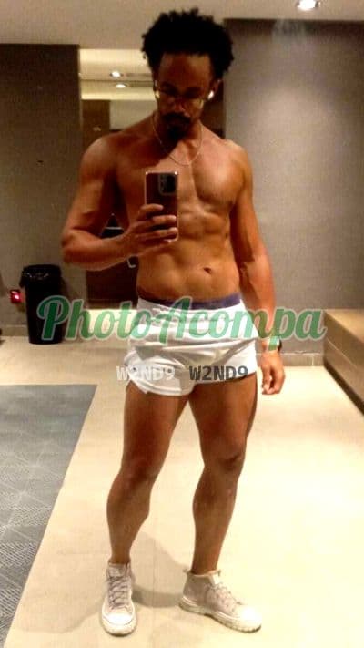 Acompanhante masculino em Rio de Janeiro com beijo grego (2) — Carlos