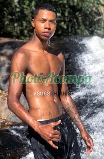 Acompanhante masculino em Nova Iguaçu — beijo na boca, foto 4 de Claiton