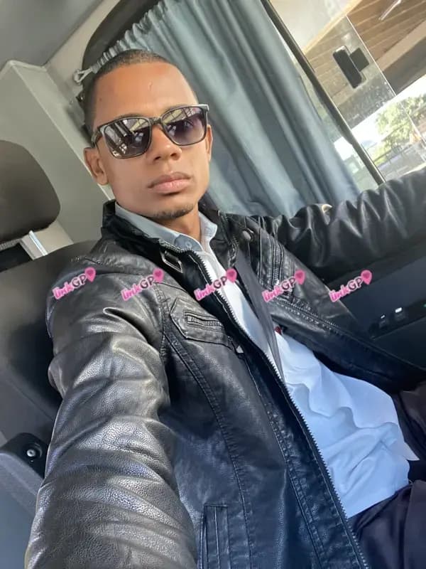 Acompanhante masculino em Belo Horizonte com acompanhante para evento (2) — Coelhão