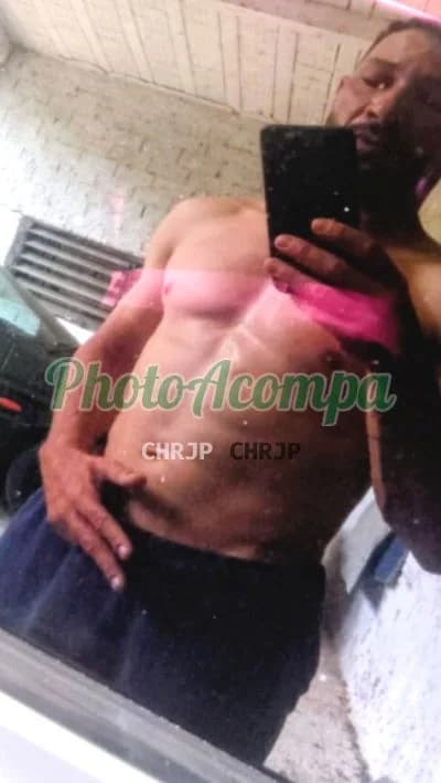 Acompanhante masculino em Taboão da Serra — beijo grego, foto 6 de Daniel R