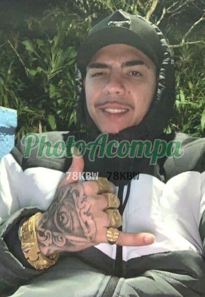 Acompanhante masculino em Florianópolis com beijo na boca (2) — Dante