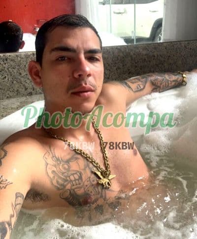 Foto 4: Acompanhante masculino em Florianópolis — beijo na boca, Dante
