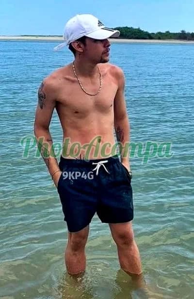 Acompanhante masculino em Itapevi com beijo grego (4) — David