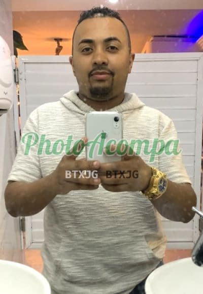 Foto 4: Acompanhante masculino em Belford Roxo — beijo grego, Dénis