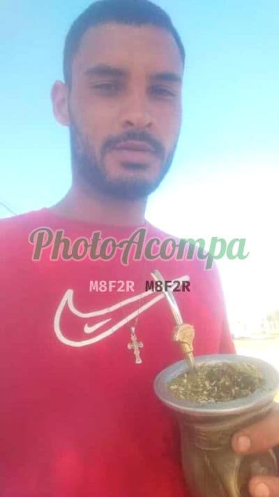 Foto 2: Acompanhante masculino em Gravataí — beijo na boca, Dennis