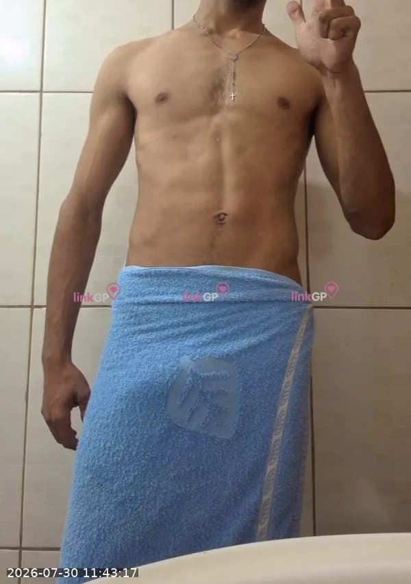 Acompanhante masculino alto em Campo Grande — Dot20cm