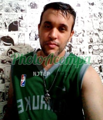 Acompanhante masculino em São Paulo com beijo grego (2) — Edu