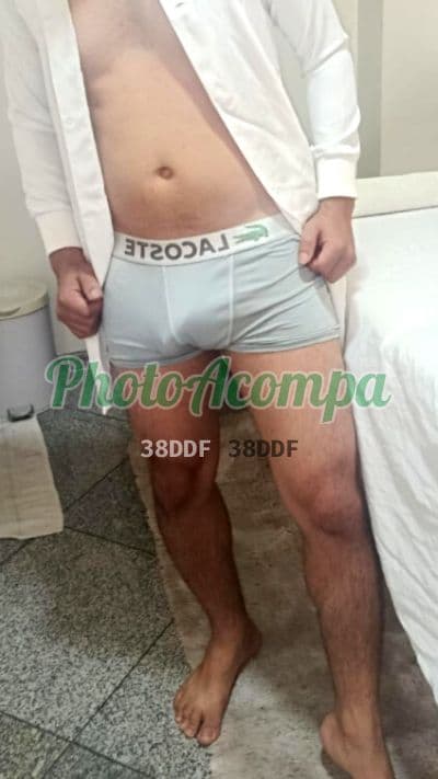 Acompanhante masculino em São Paulo com beijo grego (2) — Edu