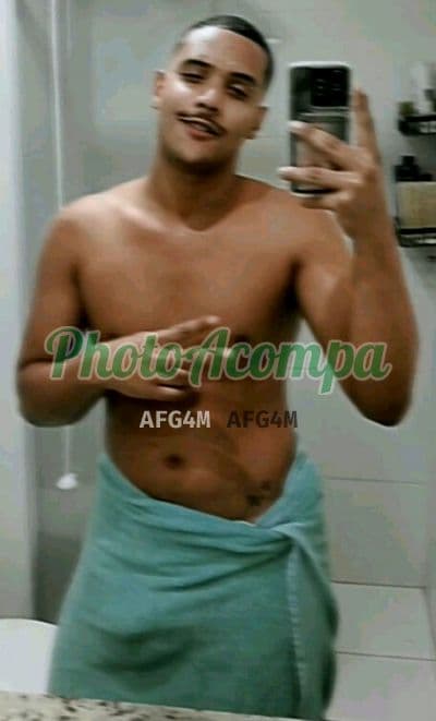 Acompanhante masculino em Goiânia — beijo na boca, foto 2 de Elias