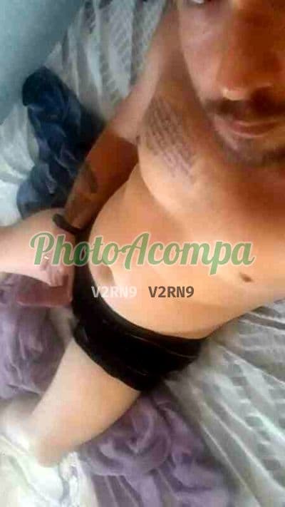 Acompanhante masculino em São Paulo com beijo na boca (6) — Felipe