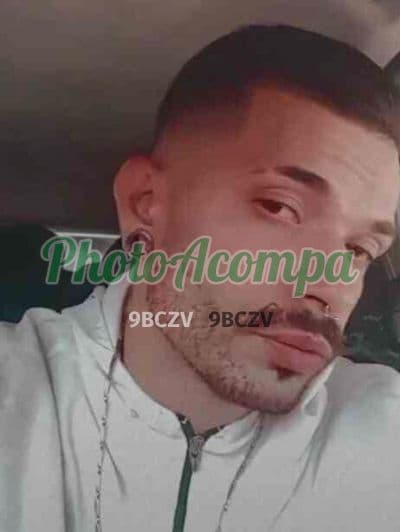 Acompanhante masculino em São Paulo com beijo na boca (2) — Felipe
