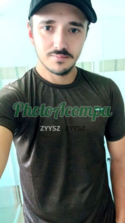 Acompanhante masculino em Porto Alegre com beijo na boca (6) — Felipe
