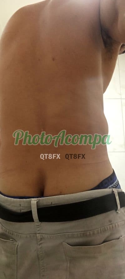 Acompanhante masculino em Nova Iguaçu com beijo na boca (4) — Félix