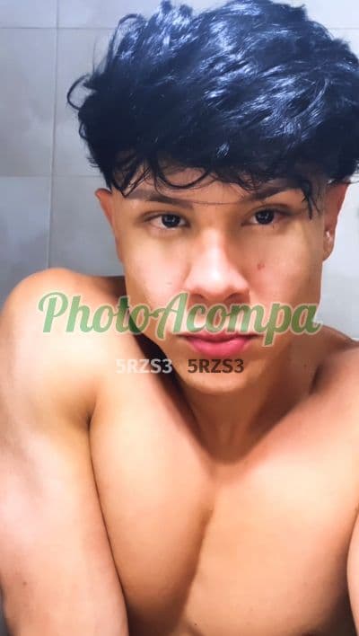 Acompanhante masculino em Ribeirão Preto com beijo na boca (4) — Félix