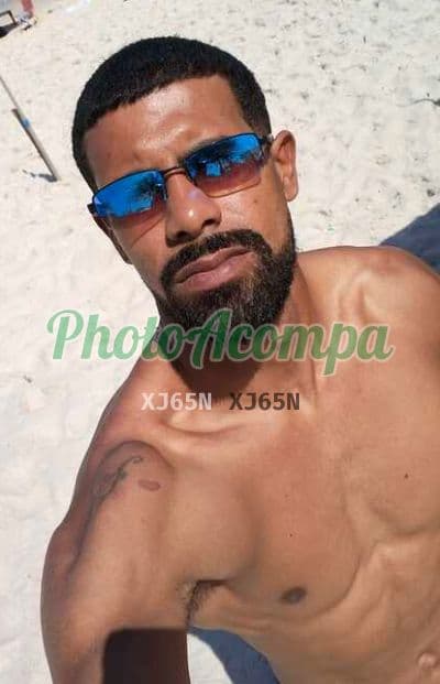 Acompanhante masculino em Rio de Janeiro com beijo na boca (6) — Gabriel