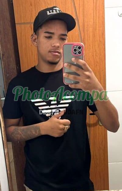 Acompanhante masculino em Maricá — beijo na boca, foto 6 de Gabriel