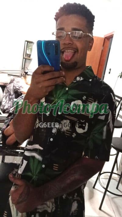Acompanhante masculino em Goiânia com beijo grego (2) — Grego 69