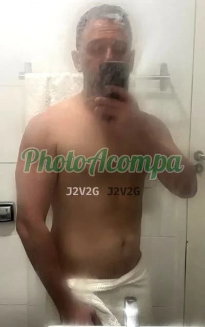 Acompanhante masculino em São Paulo com beijo grego (2) — Gustavo