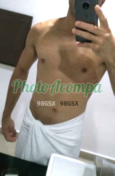 Acompanhante masculino em São Paulo com beijo na boca (6) — Henrique