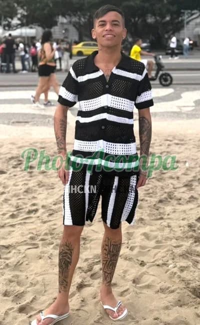 Acompanhante masculino em São Paulo com beijo grego (2) — Henrique