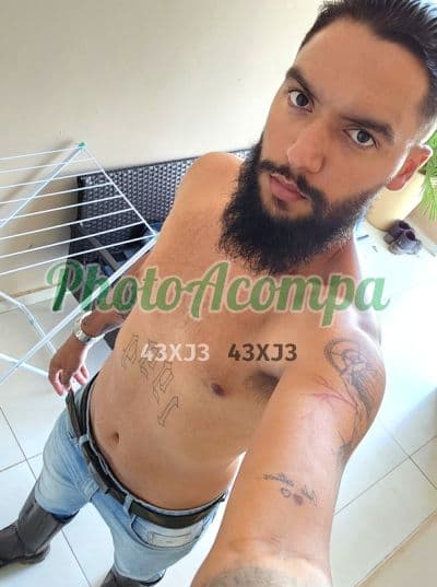 Acompanhante masculino em São Paulo com beijo na boca (2) — Henrique