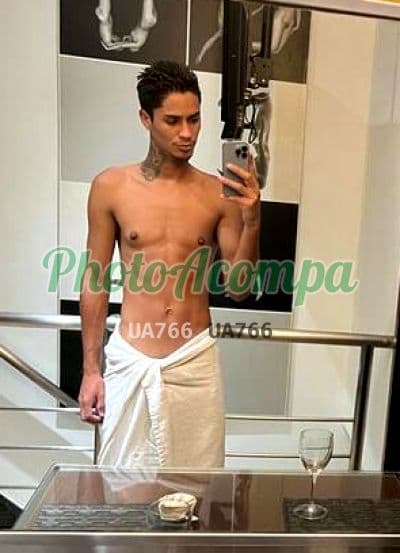 Acompanhante masculino em São Paulo com beijo na boca (2) — Igor