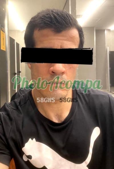 Acompanhante masculino em São Paulo com beijo na boca (4) — Iluminado