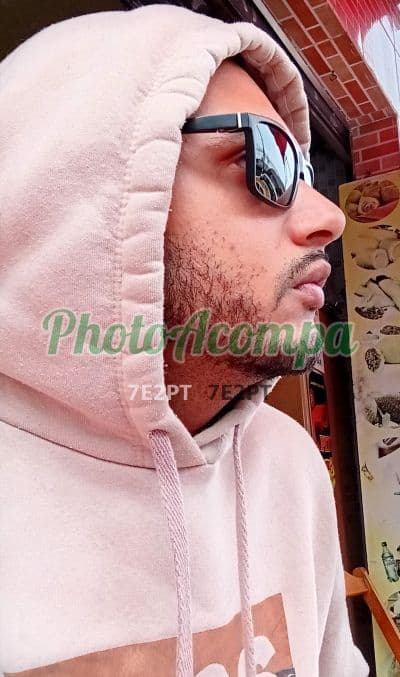 Acompanhante masculino em São Paulo com beijo na boca (4) — Isac