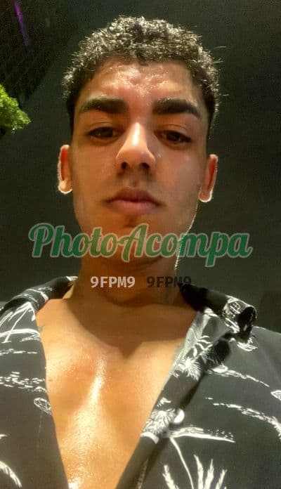 Acompanhante masculino em São Paulo — oral sem camisinha, foto 2 de Jeferson