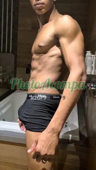Acompanhante masculino em São Paulo com beijo na boca (6) — Jhony