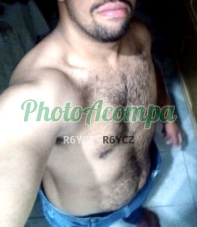 Acompanhante masculino em São Paulo com beijo na boca (6) — João