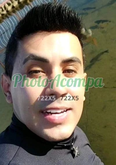 Acompanhante masculino em São Paulo com beijo na boca (2) — Joel