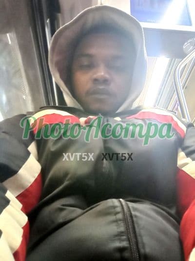 Acompanhante masculino em São Paulo com beijo grego (2) — Jota