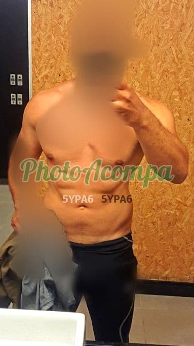 Acompanhante masculino em Barueri com beijo na boca (2) — Juanito
