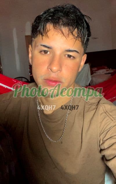 Acompanhante masculino em Teresina com beijo na boca (4) — Kley