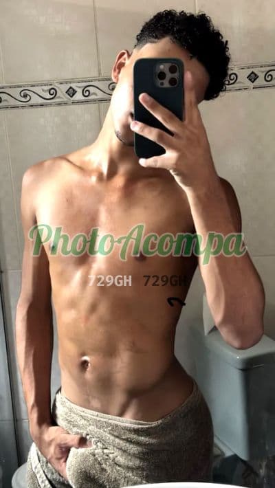 Acompanhante masculino em Sete Lagoas com garganta profunda (4) — Lannext