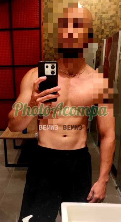 Acompanhante masculino em São Paulo — beijo grego, foto 2 de Leo