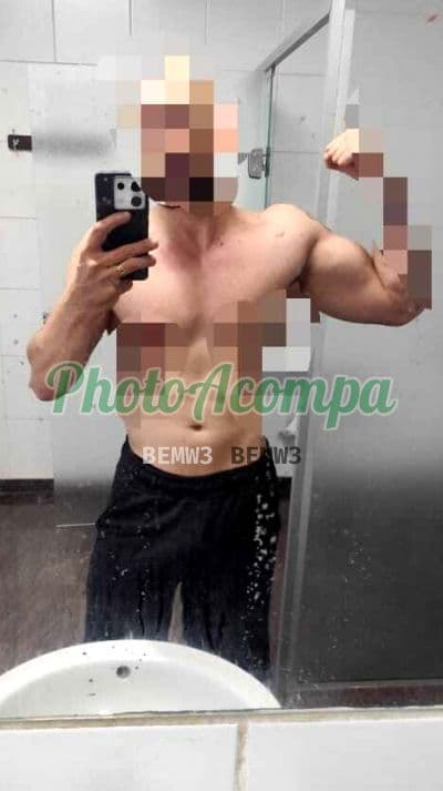 Acompanhante masculino em São Paulo — beijo grego, foto 4 de Leo