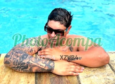 Acompanhante masculino em Curitiba com beijo grego (2) — Leonardo