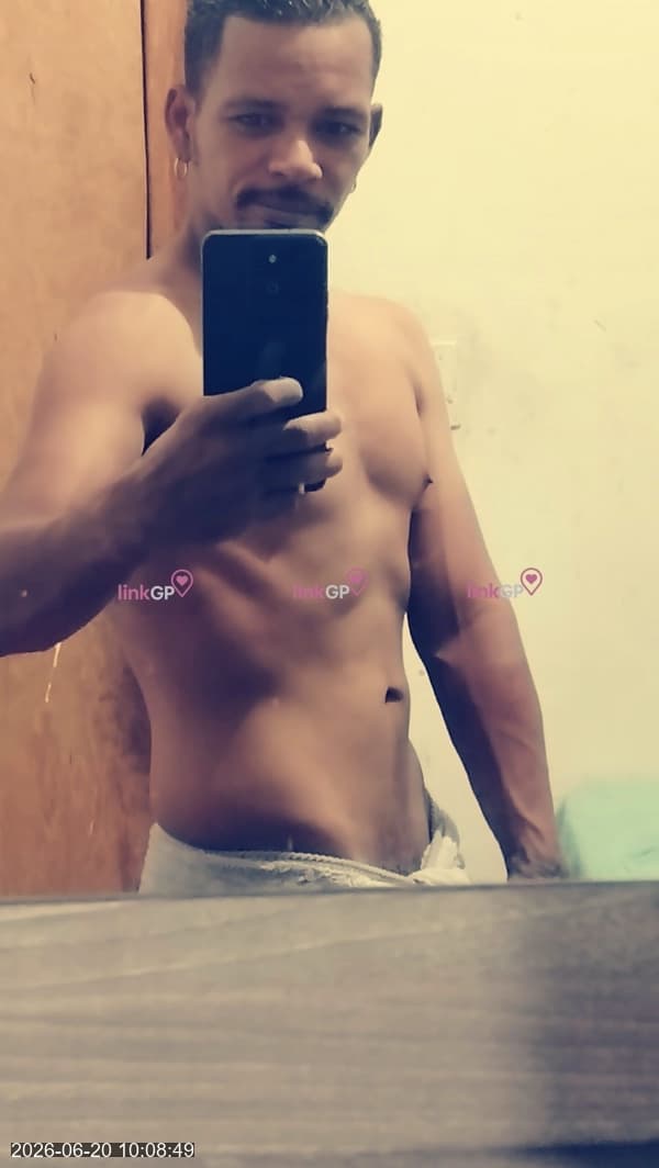 Acompanhante masculino em Sete Lagoas com acompanhante para festa (2) — Leonardo