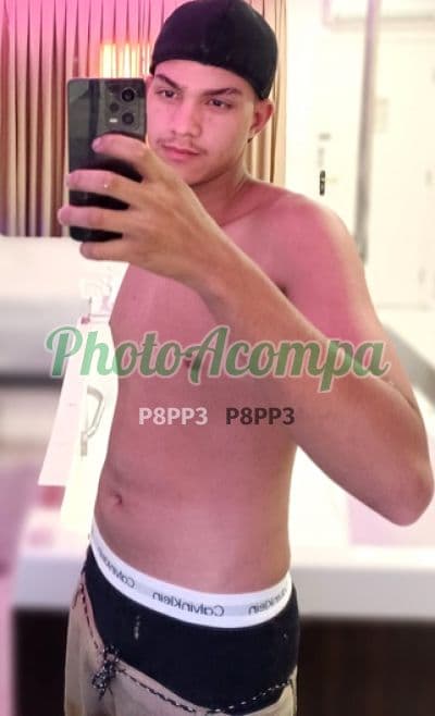 Acompanhante masculino em São Paulo com beijo grego (2) — Luan