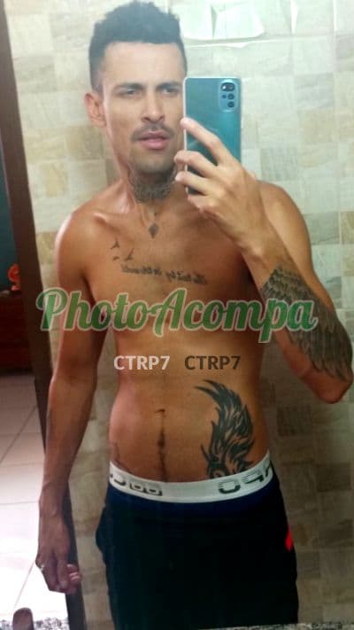 Foto 2: Acompanhante masculino em Goiânia — beijo na boca, Lucas