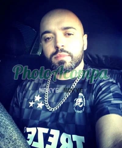Acompanhante masculino em Itapetininga com beijo grego (4) — Lucas