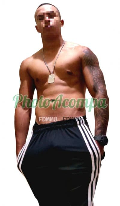 Acompanhante masculino em Rio de Janeiro com beijo grego (2) — Lucas