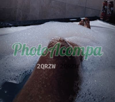 Acompanhante masculino em Guarujá com beijo grego (4) — Lucas