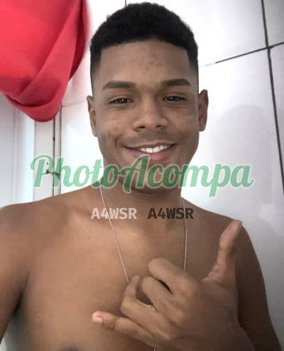 Acompanhante masculino em Guarulhos com beijo grego (4) — Lucas