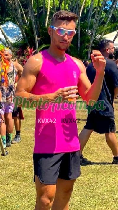 Foto 4: Acompanhante masculino em Duque de Caxias — beijo na boca, Lucas