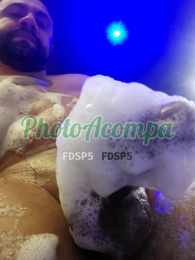 Acompanhante masculino em Jataí com beijo grego (4) — Lucas
