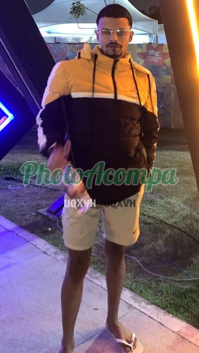 Acompanhante masculino em Vila Velha com beijo na boca (6) — Maicon